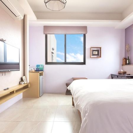 Jhongshan Building Bed And Breakfast Хуалиен Сити Екстериор снимка