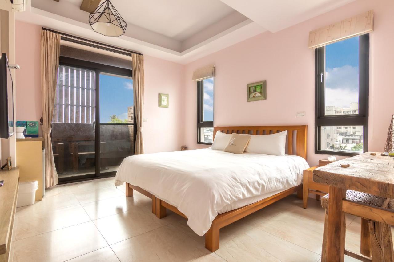 Jhongshan Building Bed And Breakfast Хуалиен Сити Екстериор снимка