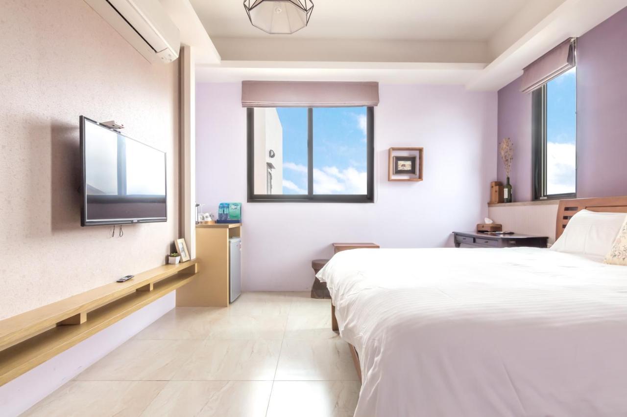 Jhongshan Building Bed And Breakfast Хуалиен Сити Екстериор снимка