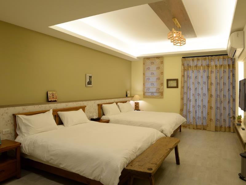 Jhongshan Building Bed And Breakfast Хуалиен Сити Екстериор снимка