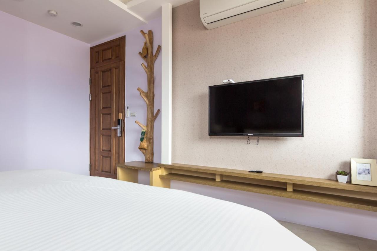Jhongshan Building Bed And Breakfast Хуалиен Сити Екстериор снимка
