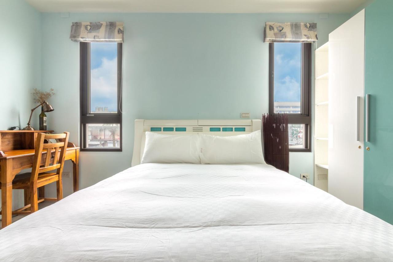 Jhongshan Building Bed And Breakfast Хуалиен Сити Екстериор снимка